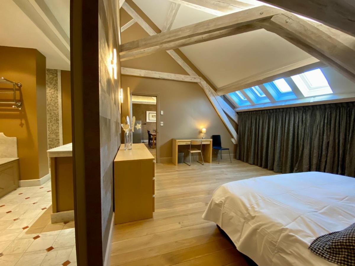 קרקסון Demeure Saint Louis Historic Manor, City 700M, Parking,A C,Clim,Wifi, Heated Pool, City View מראה חיצוני תמונה