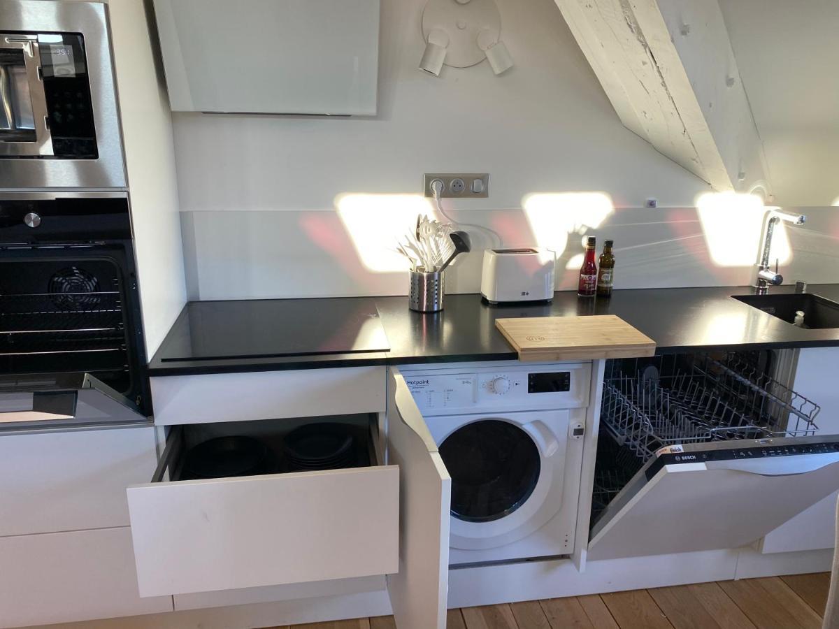 קרקסון Demeure Saint Louis Historic Manor, City 700M, Parking,A C,Clim,Wifi, Heated Pool, City View מראה חיצוני תמונה